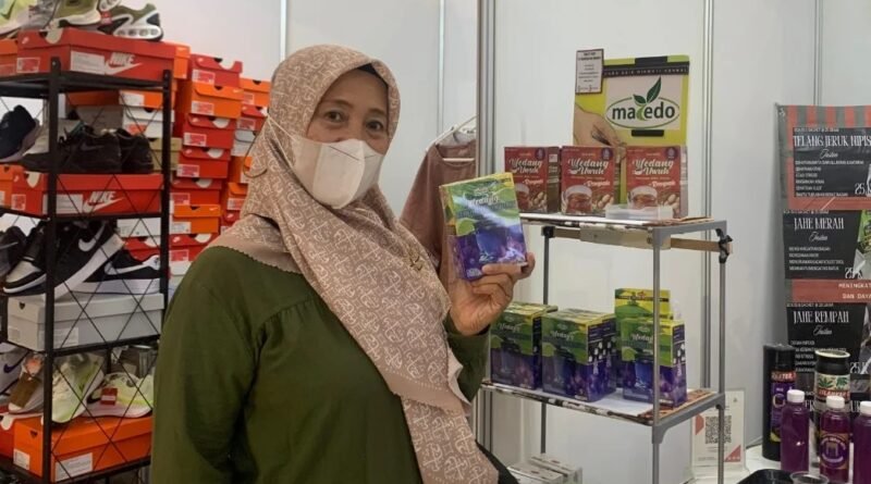 Yulianti's Mazedo: Traditional Herbal Drink Now Popular Among Young People